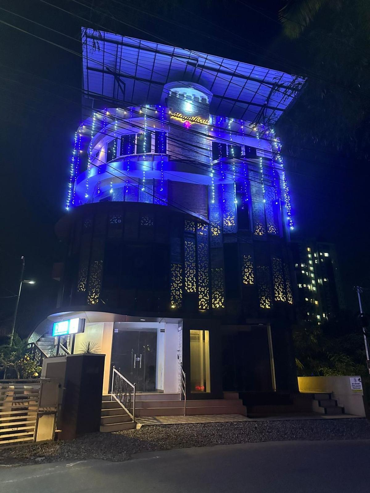 Magni Home Kochi Buitenkant foto
